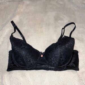 🔹4 for $30 Marilyn Monroe Padded Lace Push Up Bra, 36C